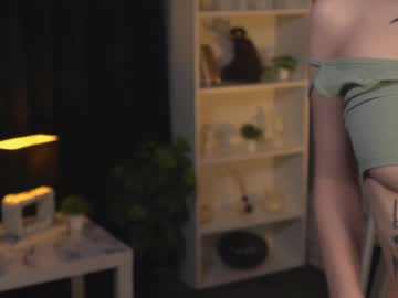 girl
        ella_knockers_xl cam image #216530