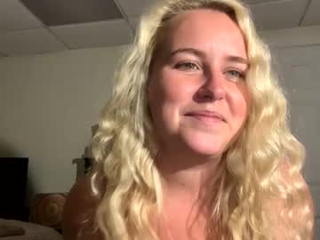 girl
        blonde4lyfe cam image #1637553