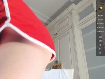 girl
        happiness_call cam image #1751392