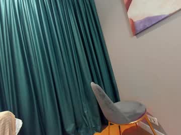 girl
        ehotlovea cam image #4504761