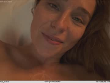 girl
        ms_mojo cam image #2652813