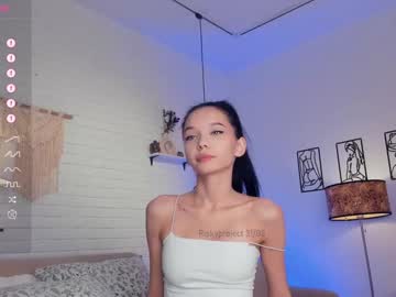 girl
        riskyproject cam image #3290008