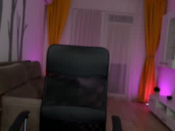 girl
        haileygrx cam image #1818024