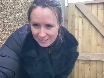 girl
        eatmypie69 cam image #2294373