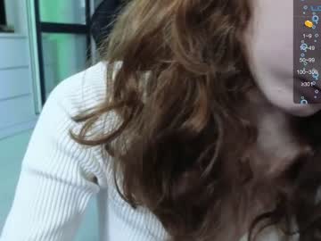 girl
        lolliruth cam image #1521589