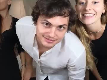 couple
        goddess_marylin cam image #2179070