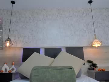 girl
        lili_foxy cam image #3555566