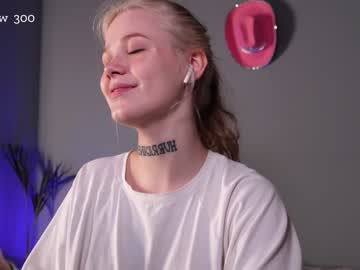 girl
        tendertainted cam image #328373