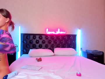 girl
        l0ve_sh0w cam image #2572530
