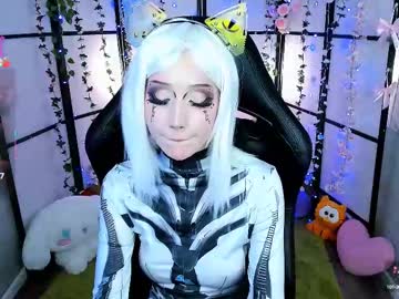 girl
        milkycute cam image #4265481