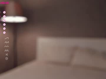girl
        alicepreuoston cam image #1284633