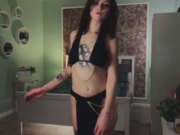 girl
        adelina____ cam image #2486881