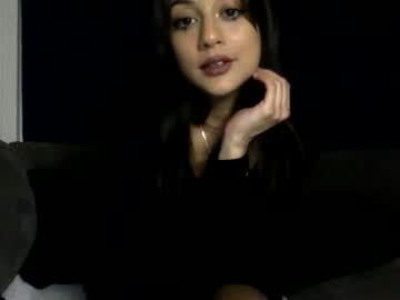 girl
        jenbby420 cam image #2480701