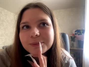 girl Webcam Girls Sex Thressome And Foursome with kitty_shy89