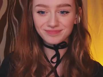 girl
        lizzy_blaze cam image #1909630