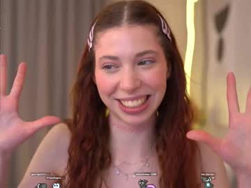 girl
        happyvivy cam image #4215160