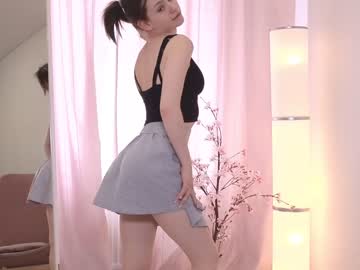 girl
        bless_sheila cam image #858299