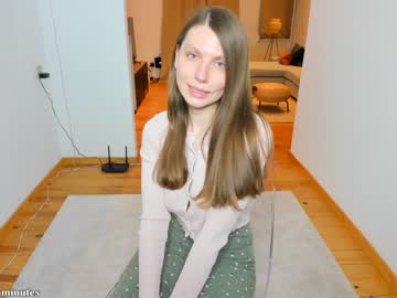 girl
        giveyouelevenminutes cam image #2304884