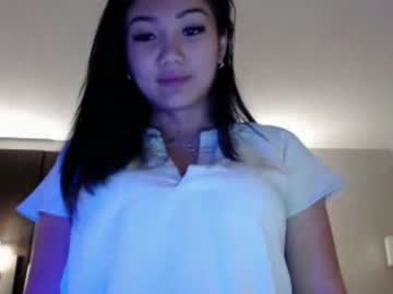 girl
        london_tipton cam image #1685994