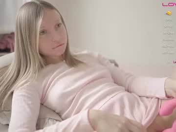 girl
        pureangeldolores cam image #2112234