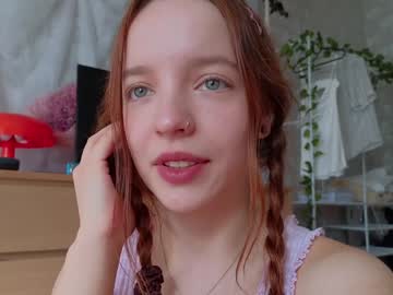 girl
        my_mia_ cam image #3377157