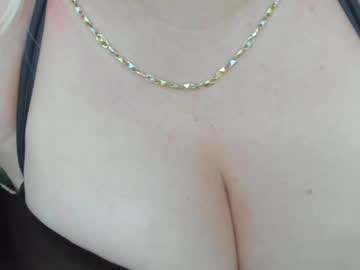 girl
        lisa2018 cam image #2973268