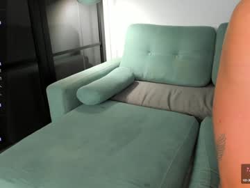 couple
        w_______ cam image #3154197