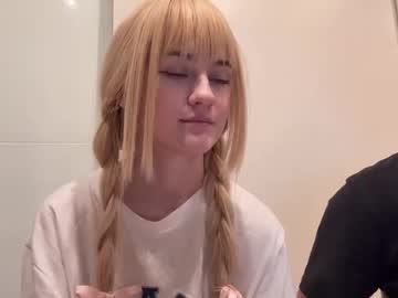 couple Webcam Girls Sex Thressome And Foursome with doublelove1