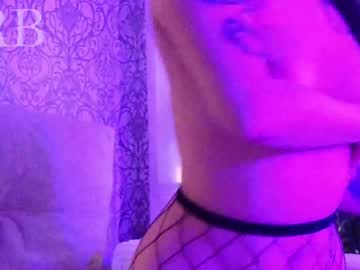 girl
        agara_romen cam image #3218737