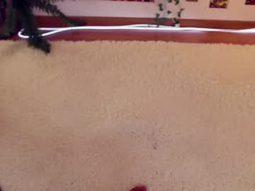 girl
        chery_lady22 cam image #4425342