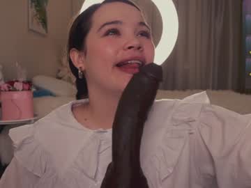 girl
        chery_lady22 cam image #2369617