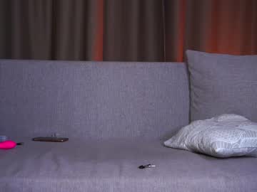girl
        zoey_stonerr cam image #926032