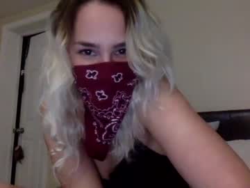 girl
        soakeddnwild cam image #1020008