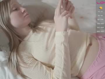 girl
        pureangeldolores cam image #2089439