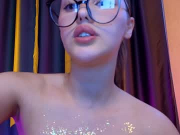 girl
        angella_kleee cam image #2872515