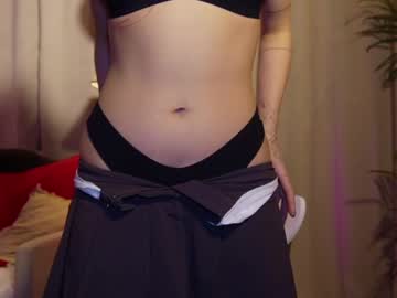 girl
        sarasuo cam image #4119632