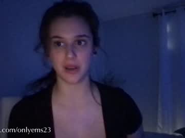 girl
        onlyems23 cam image #2494853