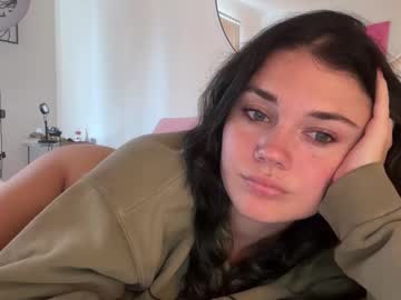 girl
        queencassidyy cam image #3408181