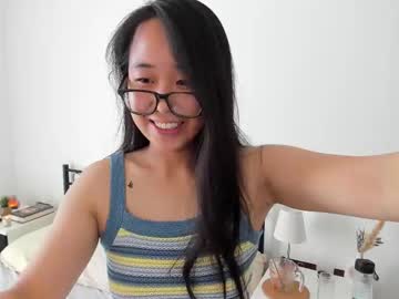 girl
        naughtynerdygirl cam image #4401344