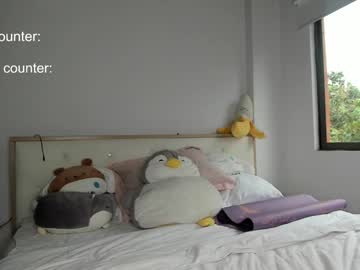girl
        lonelly_lolly98 cam image #2736803