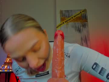 girl
        viollasinzz cam image #3802229