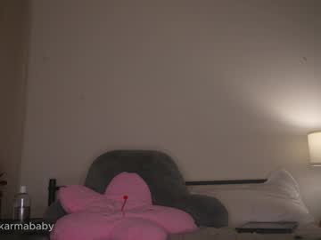 girl
        sweetkarmababy cam image #3456038