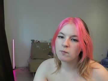 girl
        eve_uwu cam image #873971