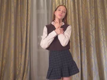 girl
        shirleywhitney cam image #2086474