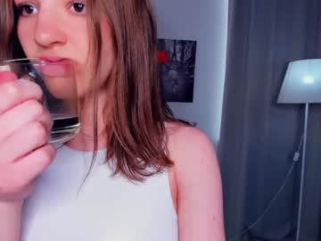 girl
        lilianblanton cam image #2562320
