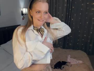 girl
        may_wow cam image #2088678