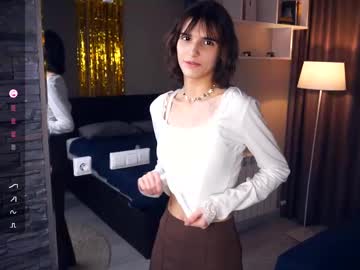 girl
        odettehatt cam image #4164511