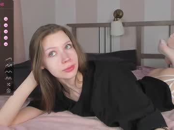 girl
        poisonn_girl cam image #1665672
