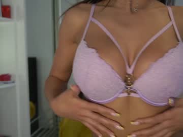 girl
        erikabee cam image #1093087