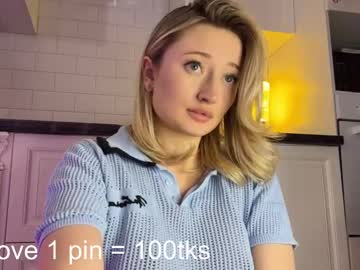girl
        wendy_amber cam image #3899723